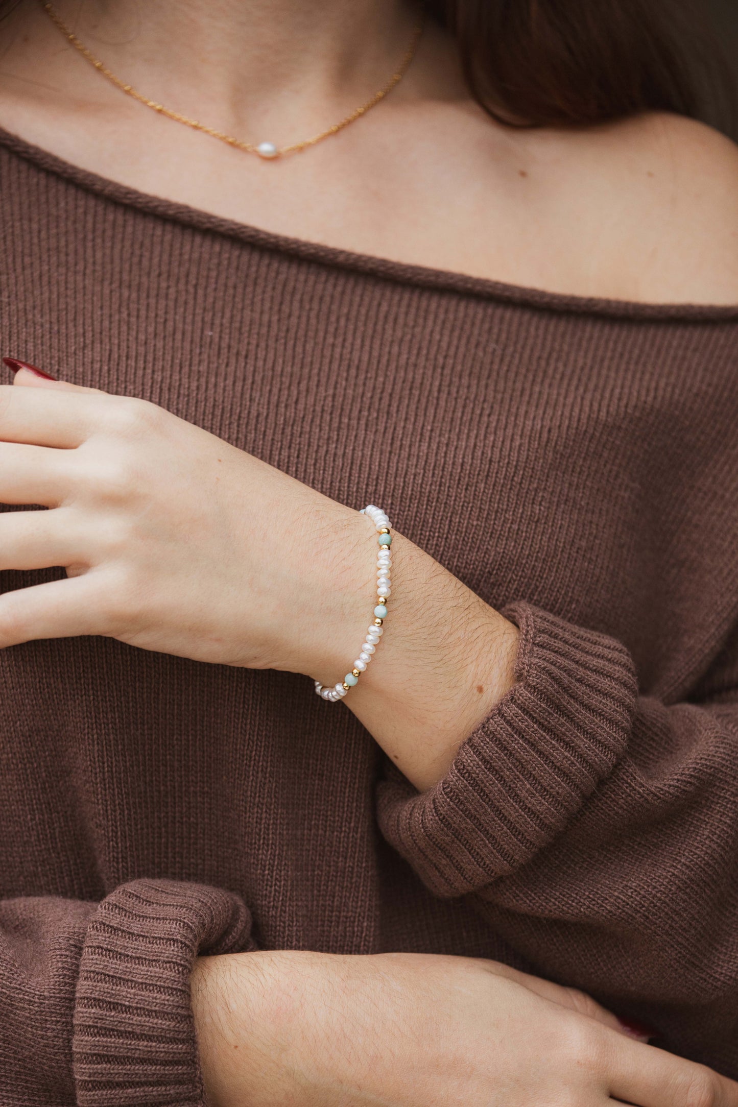 Bracelet en perles d'eau douce avec pierres semi-précieuses | Gioia